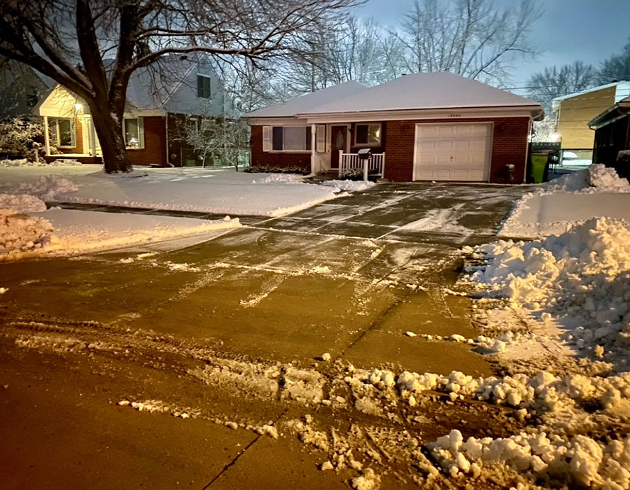 Snow and Ice Management services near me in Roseville MI 15